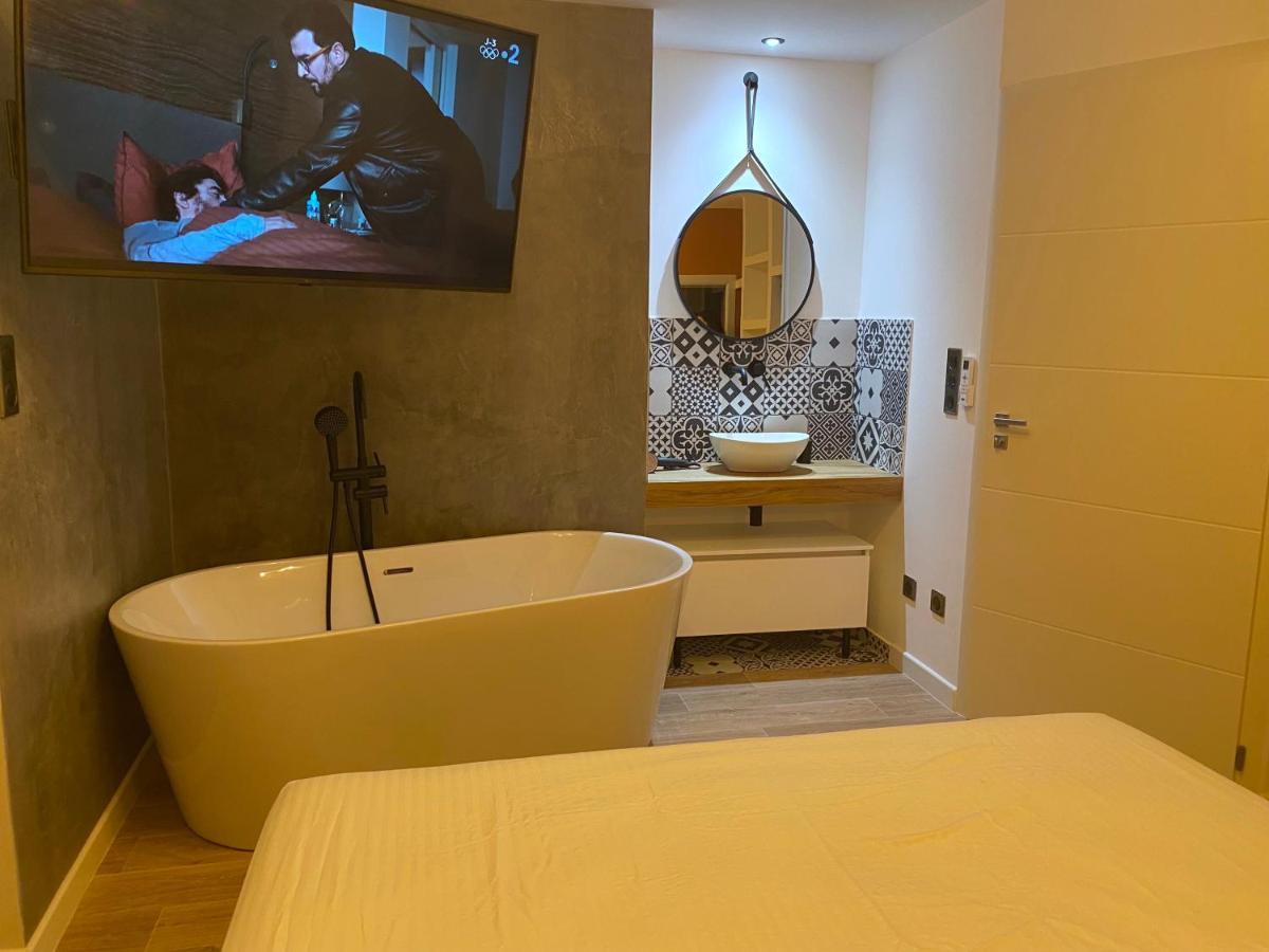 Peri Villa Ghjuvan - Sea, Mountain & Spa מראה חיצוני תמונה